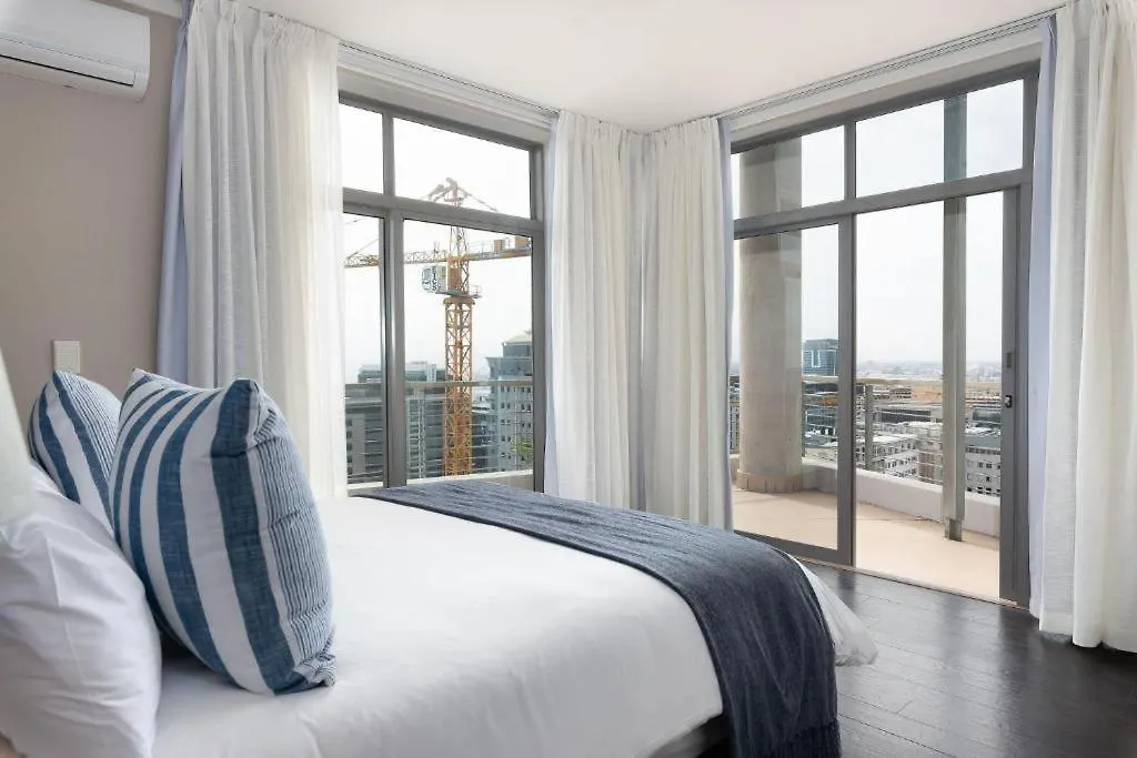 Spacious 2 Bedroom Apartment @ Icon Cape Town