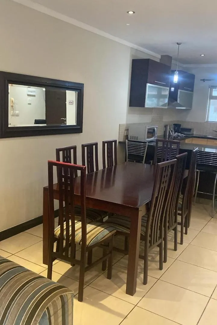 Spacious 2 Bedroom Apartment @ Icon Cape Town South Africa